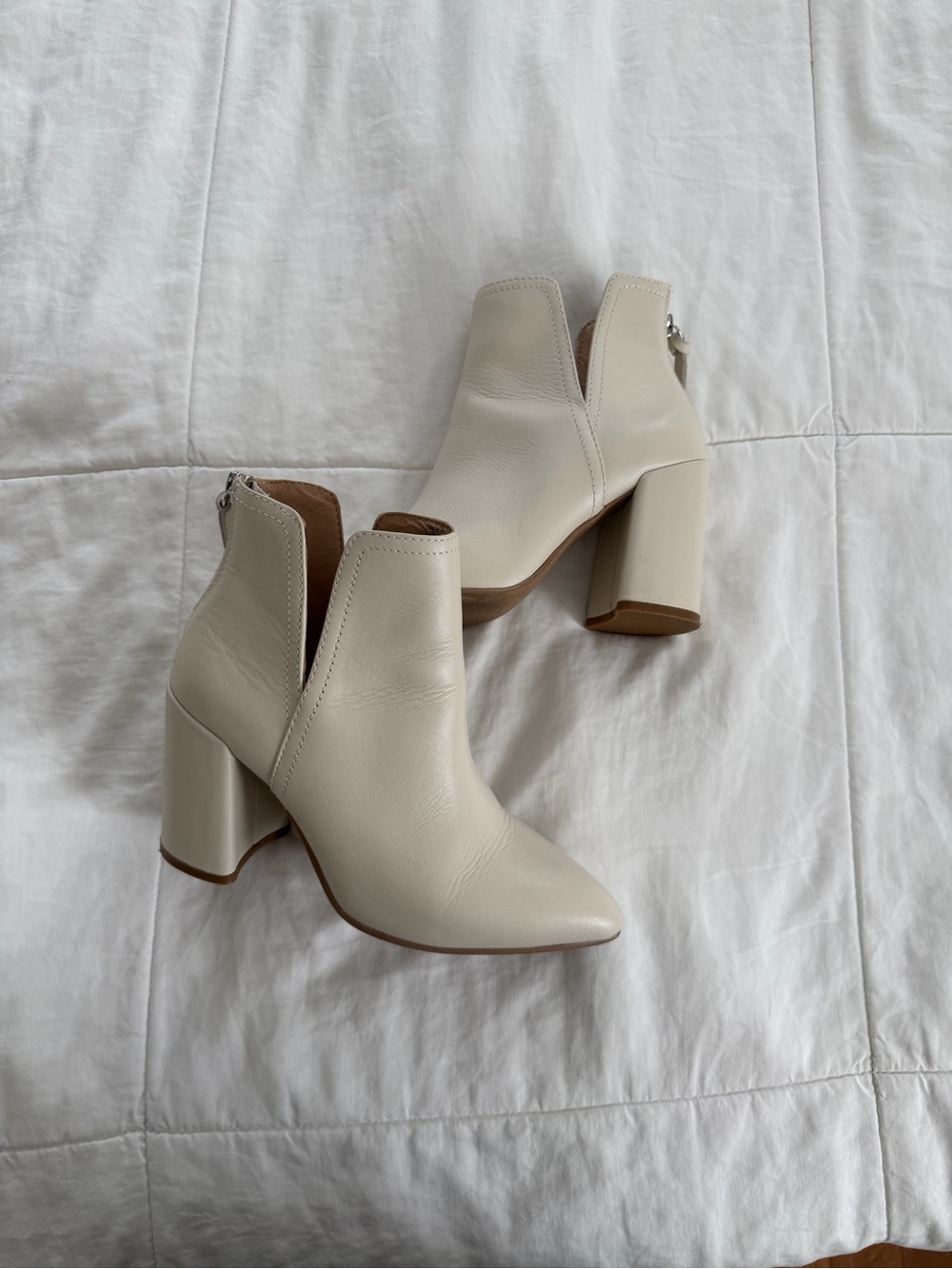 Steve Madden Women’s Thrived Ankle Bootie